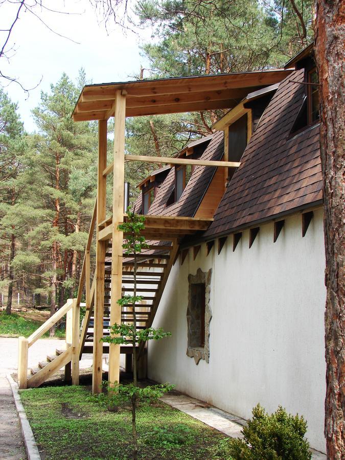 Hotel Pershyi Kordon Tourist Complex Medvedevka Esterno foto