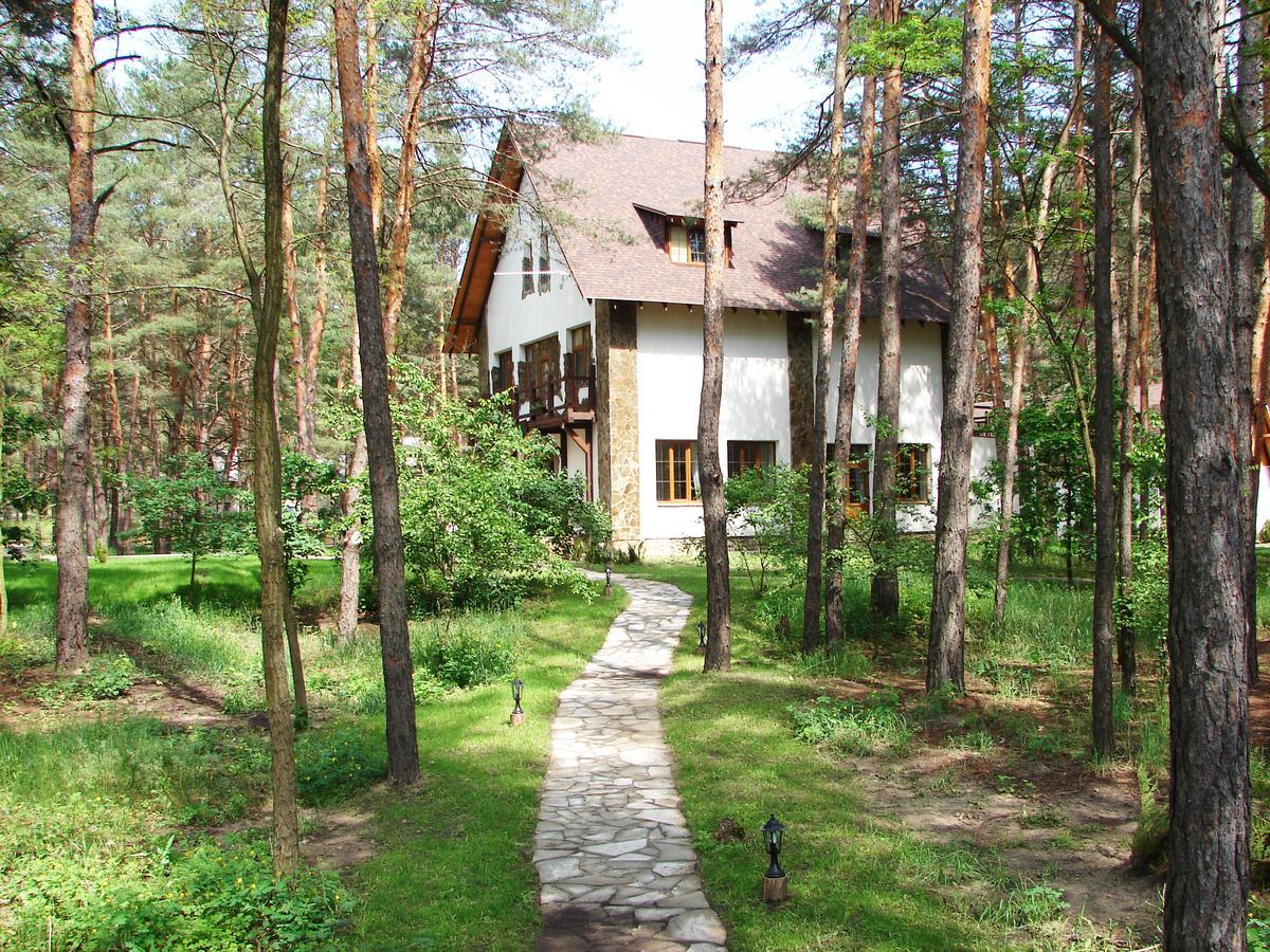 Hotel Pershyi Kordon Tourist Complex Medvedevka Esterno foto